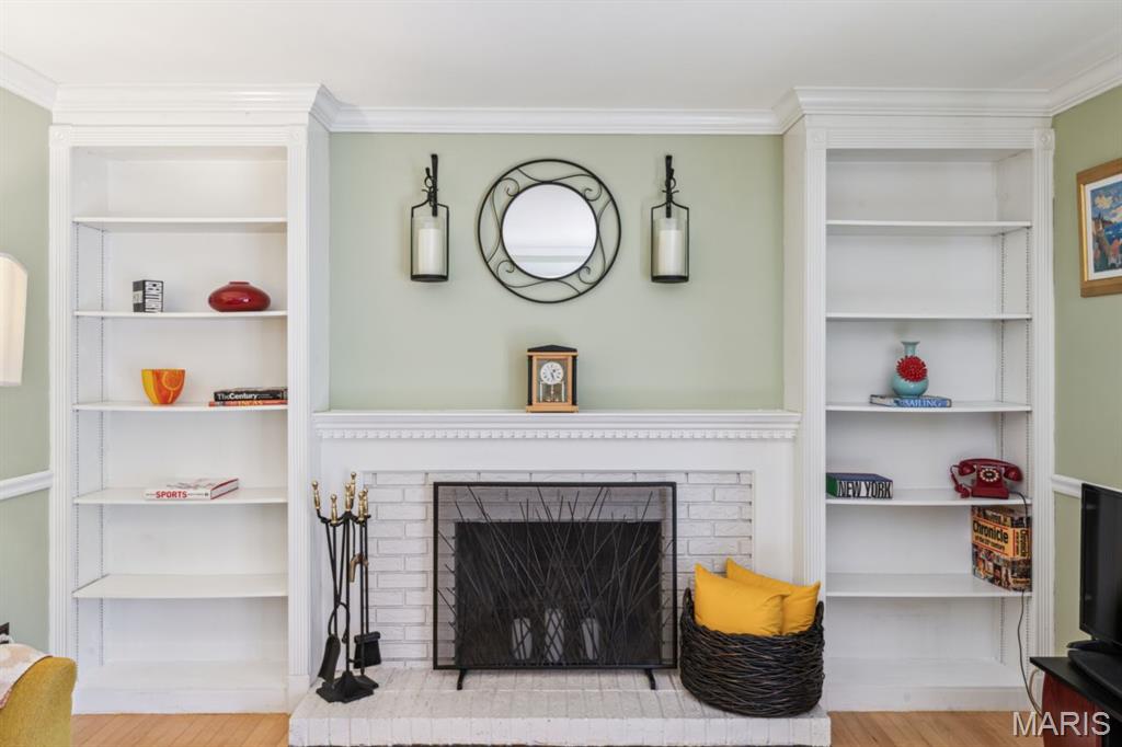 278 Oakleigh Woods Drive