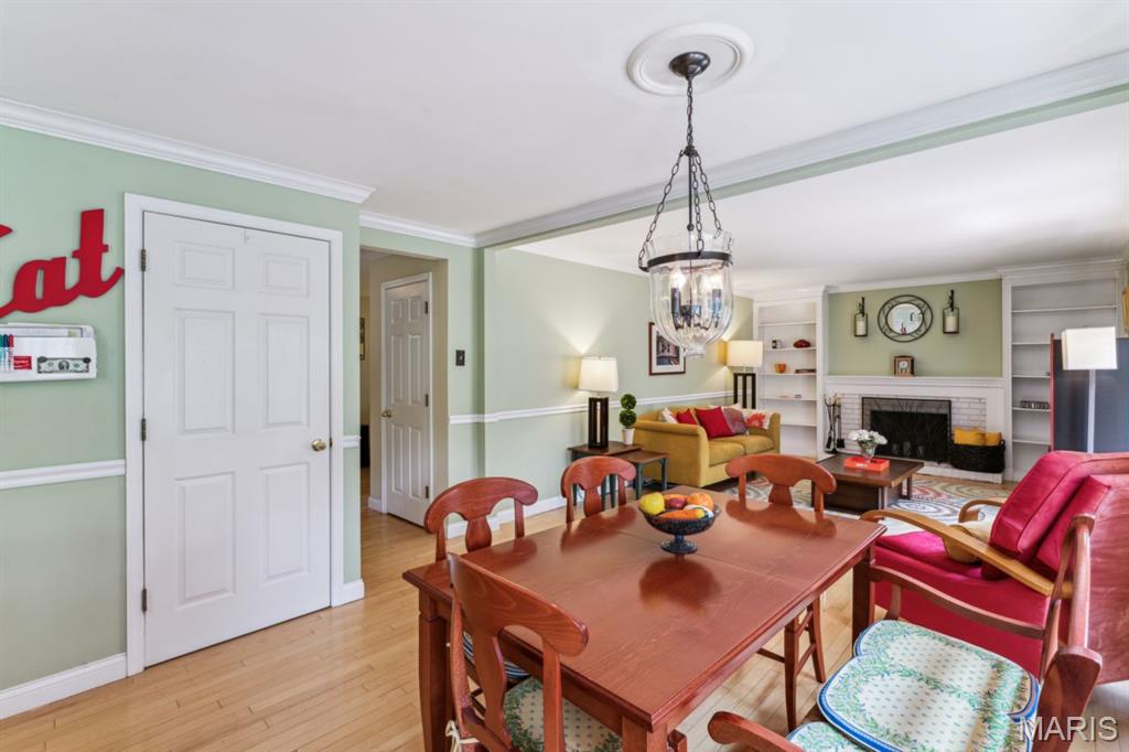 278 Oakleigh Woods Drive