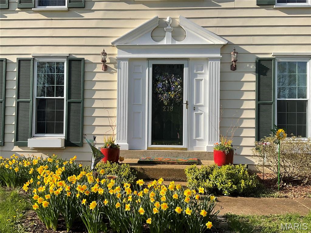 278 Oakleigh Woods Drive