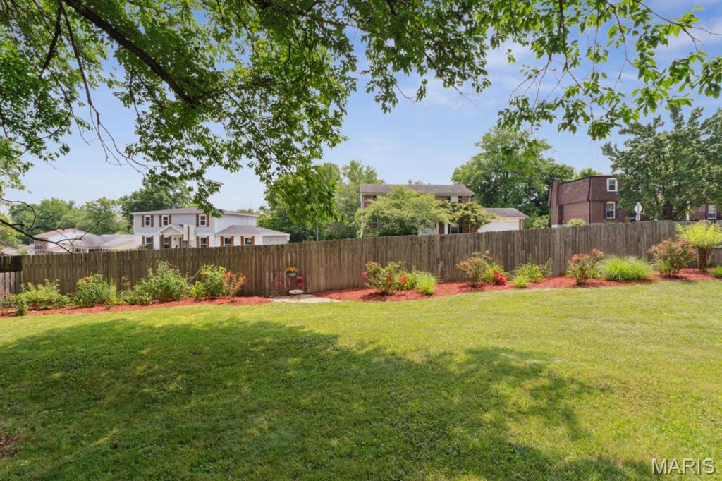 278 Oakleigh Woods Drive