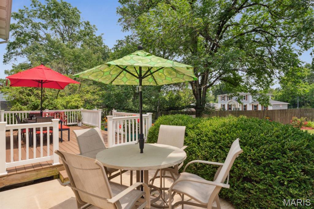 278 Oakleigh Woods Drive
