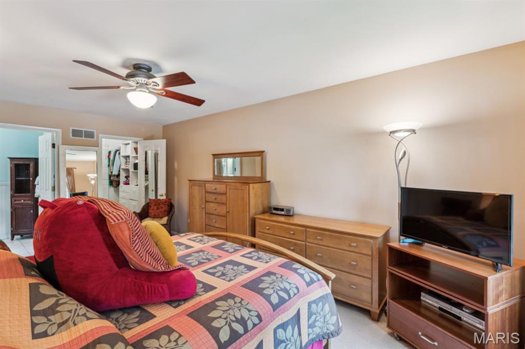 278 Oakleigh Woods Drive