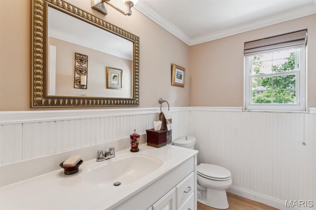 278 Oakleigh Woods Drive