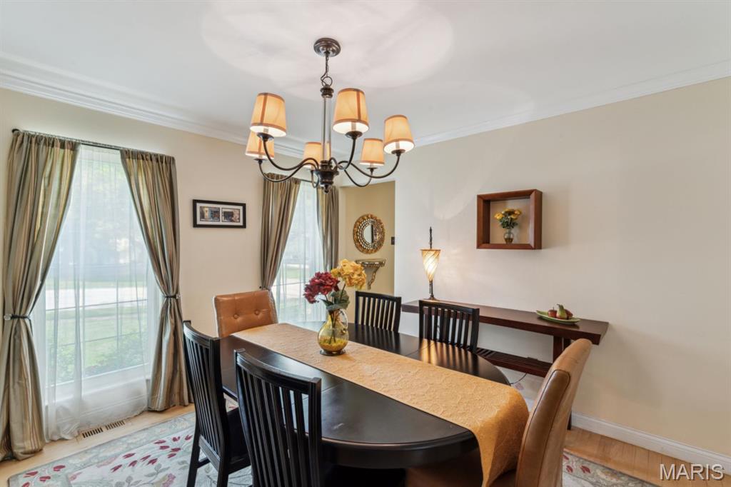 278 Oakleigh Woods Drive