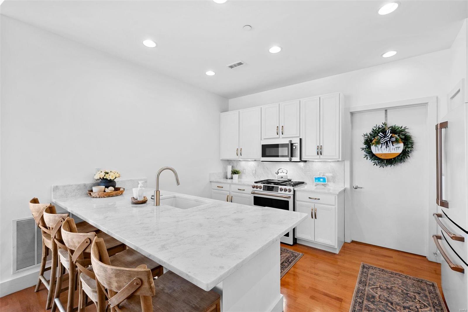 630 Emerson Road Unit: 402