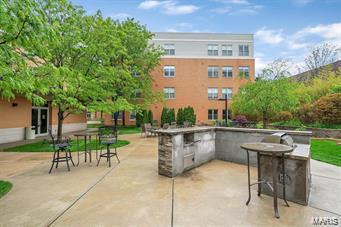 630 Emerson Road Unit: 402