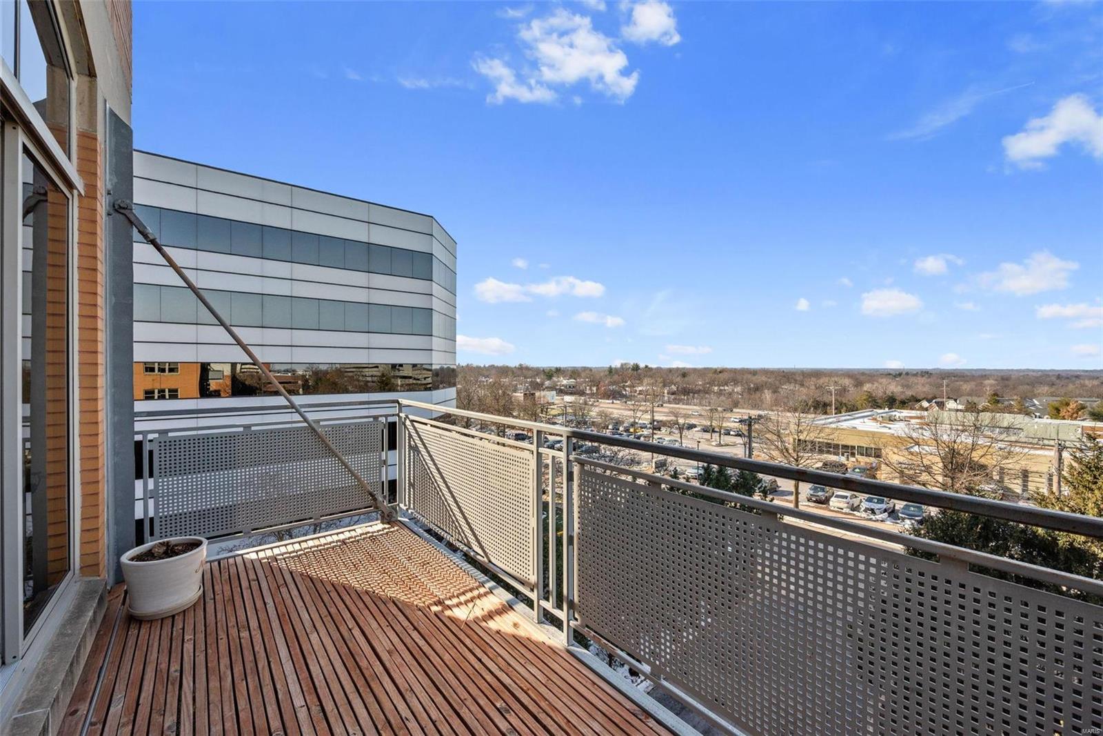 630 Emerson Road Unit: 402