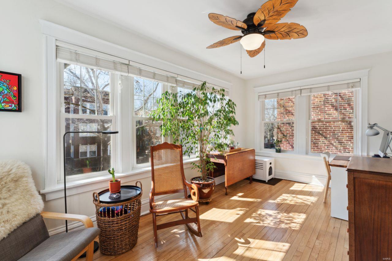 6317 Southwood Avenue Unit: 2W