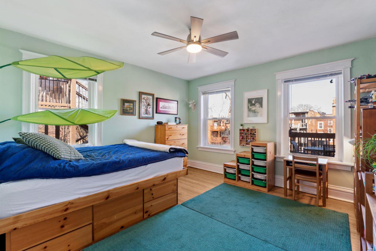 6317 Southwood Avenue Unit: 2W