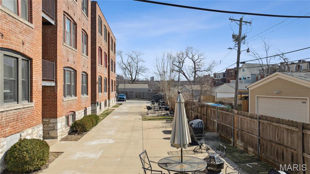 4228 Mcpherson Avenue Unit: 112