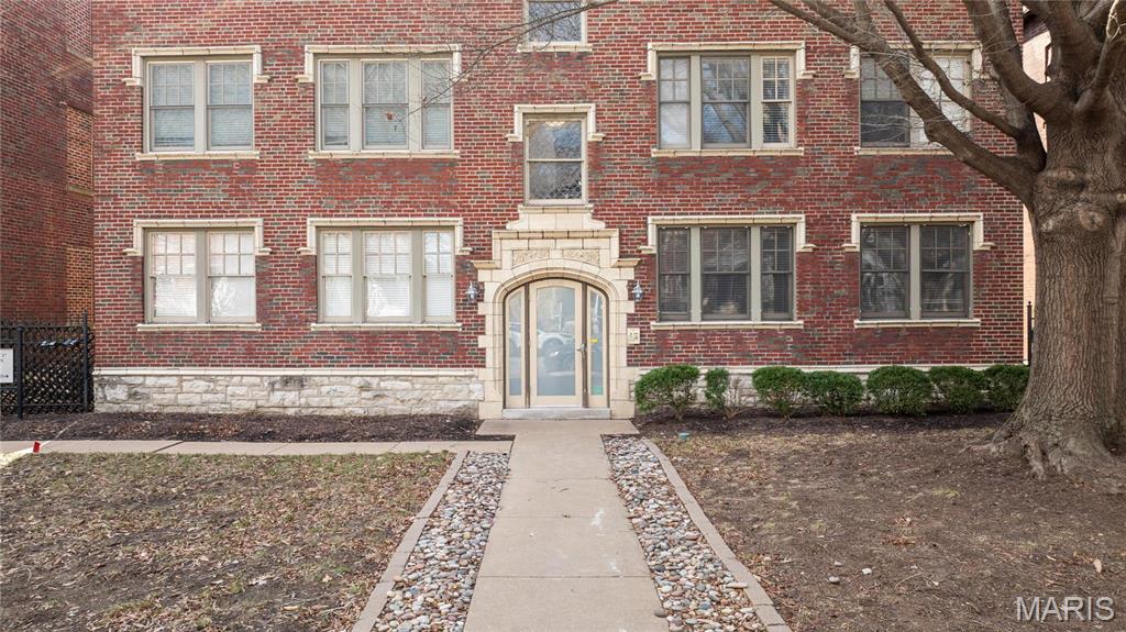 4228 Mcpherson Avenue Unit: 112