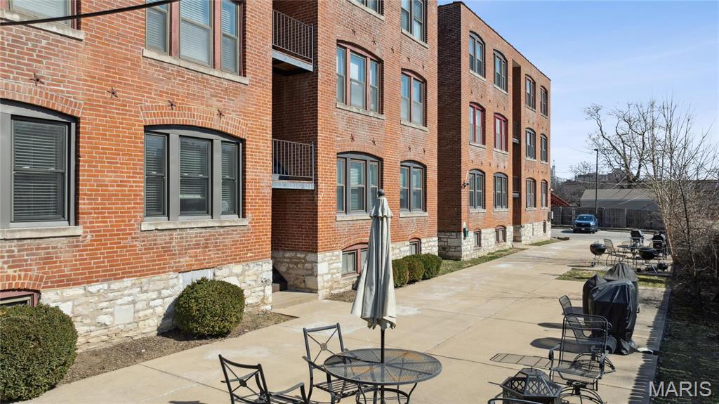 4228 Mcpherson Avenue Unit: 112