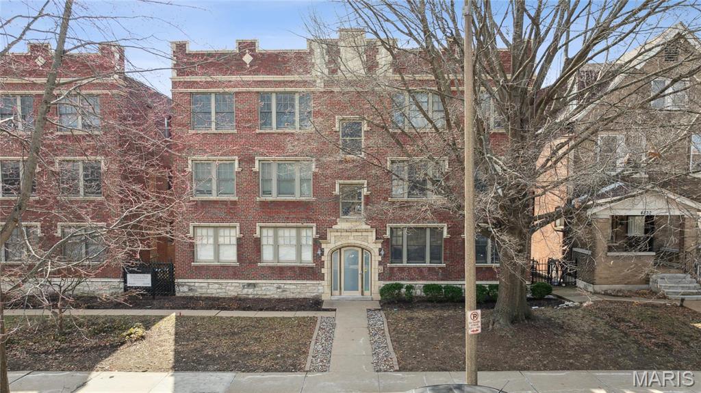 4228 Mcpherson Avenue Unit: 112