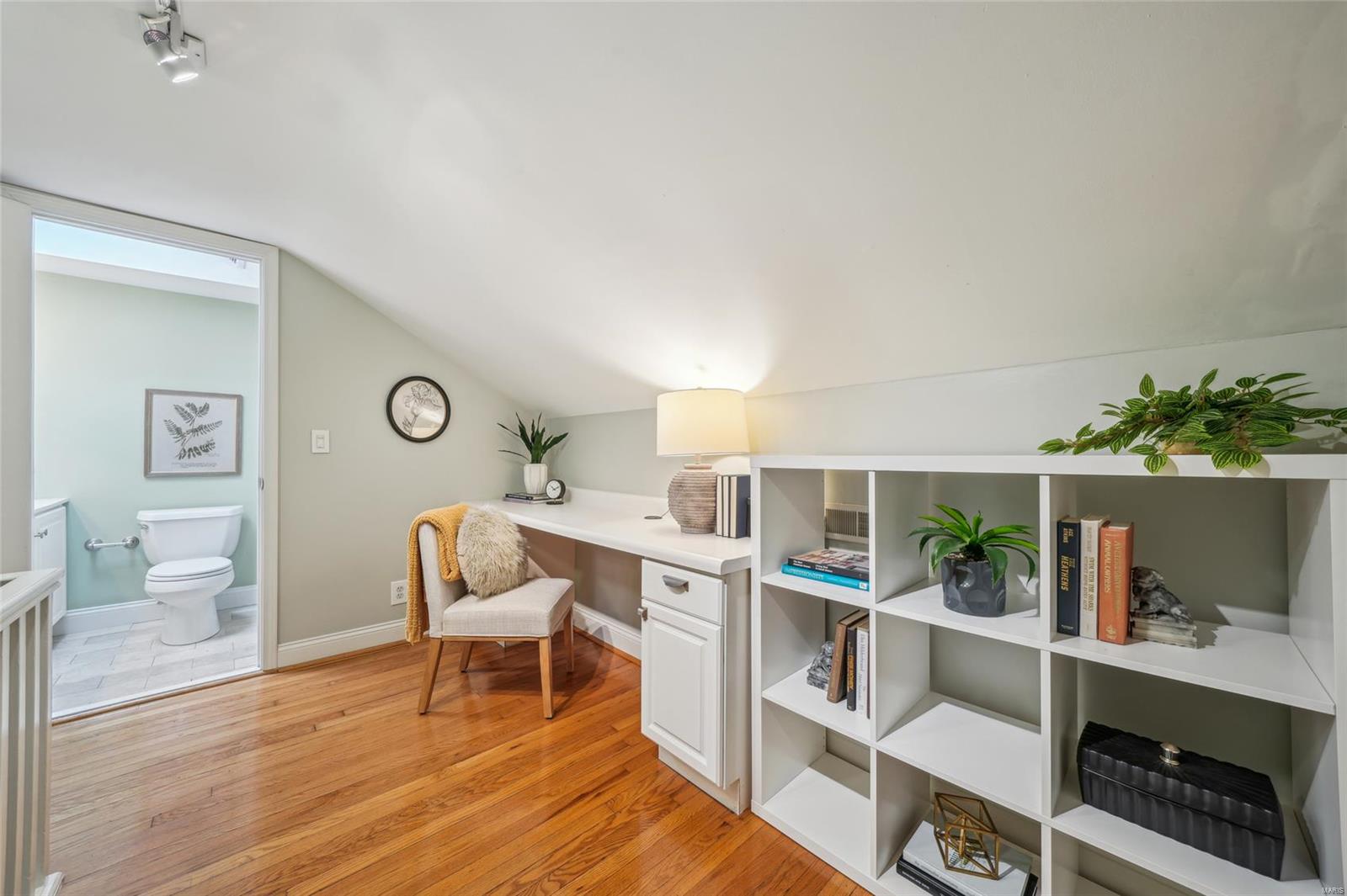 823 Westwood Drive Unit: 1S