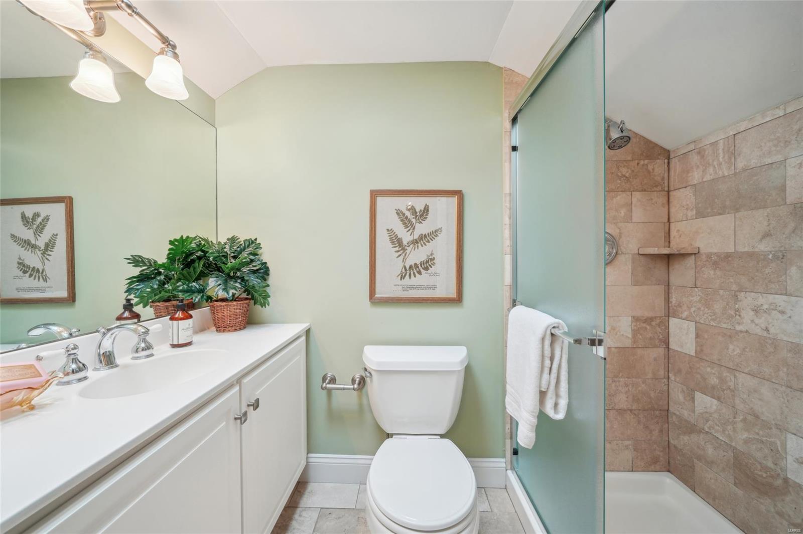 823 Westwood Drive Unit: 1S