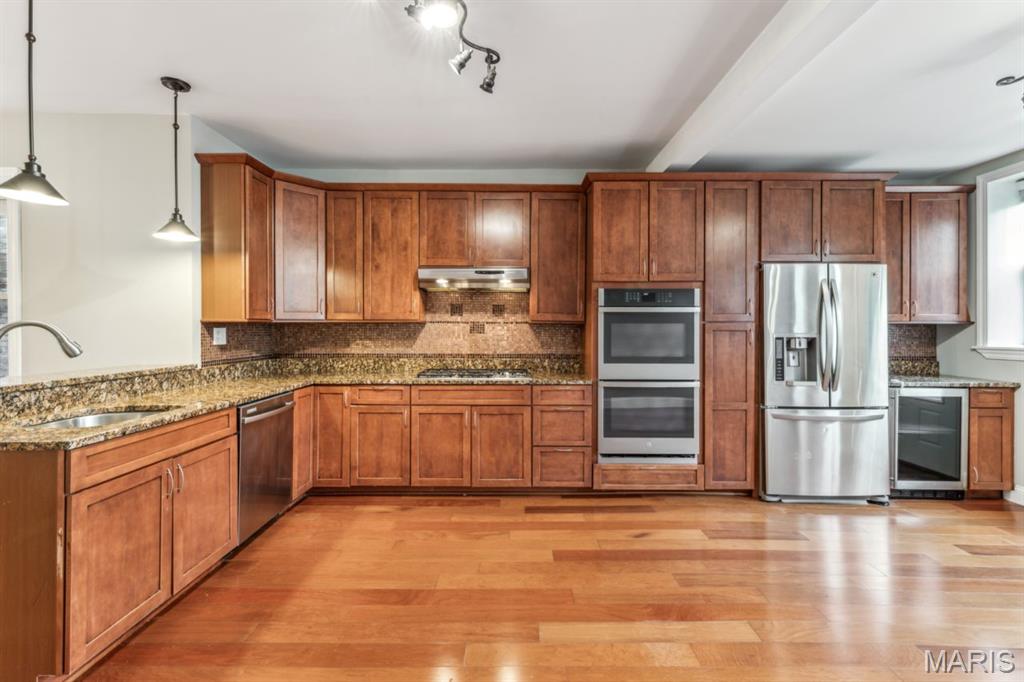 4021 Shenandoah Avenue