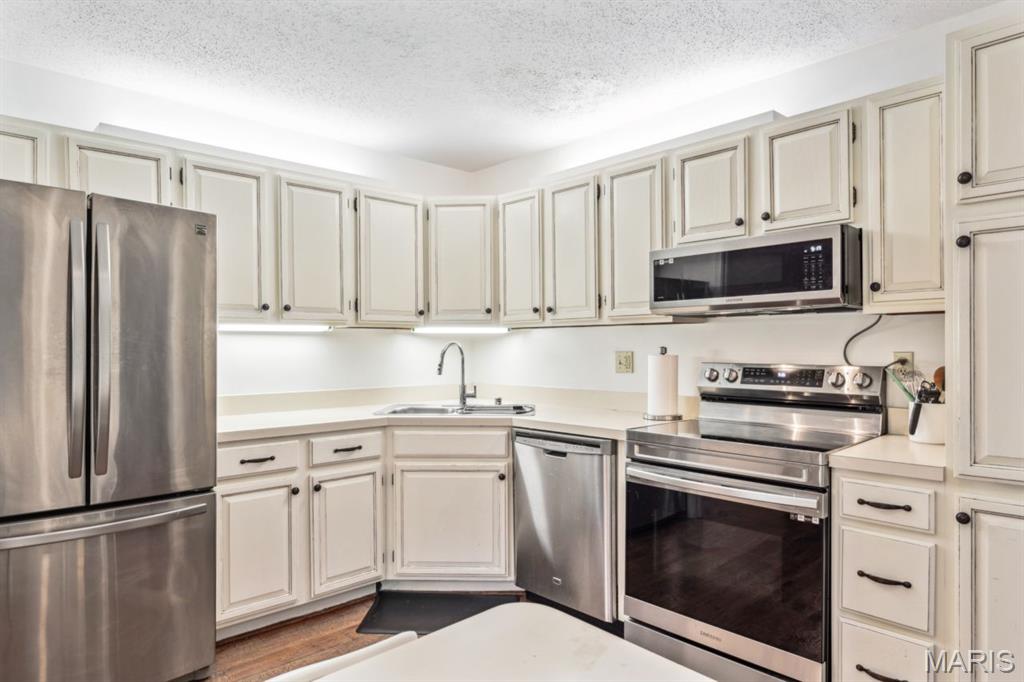 5579 Waterman Boulevard Unit: A