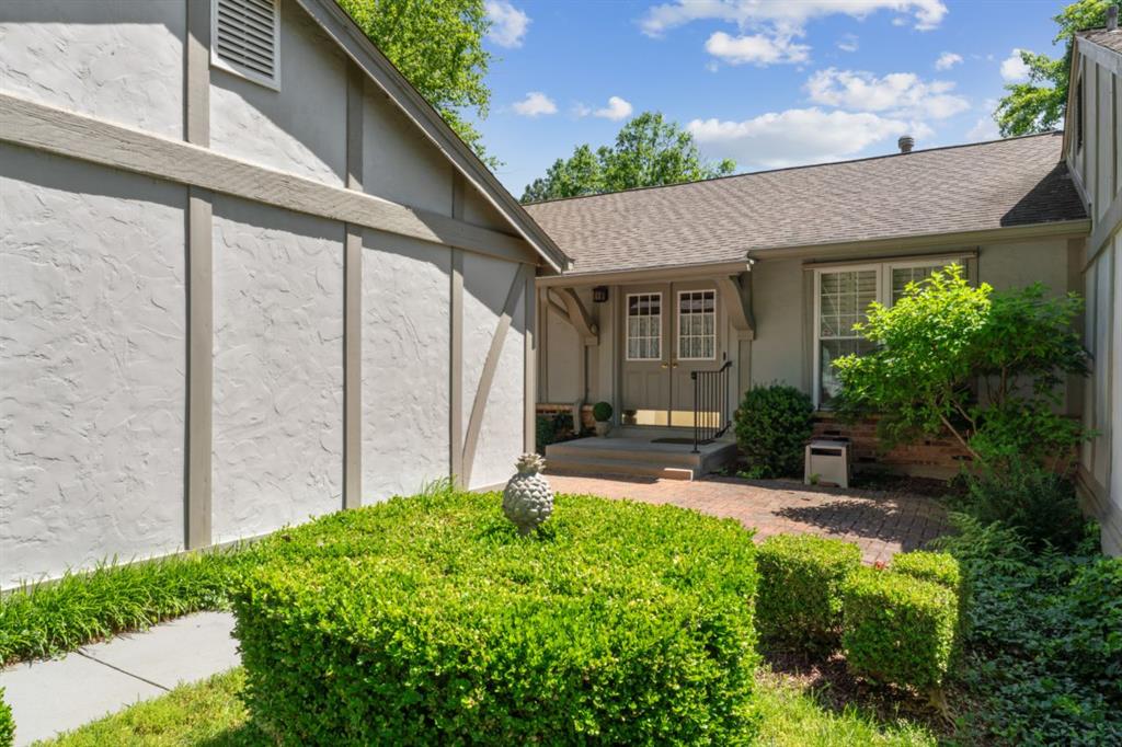 2114 Mason Lake Drive