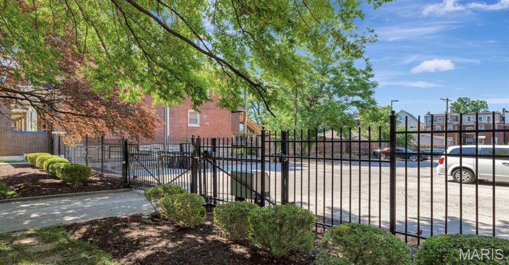 4220 McPherson Unit: 101