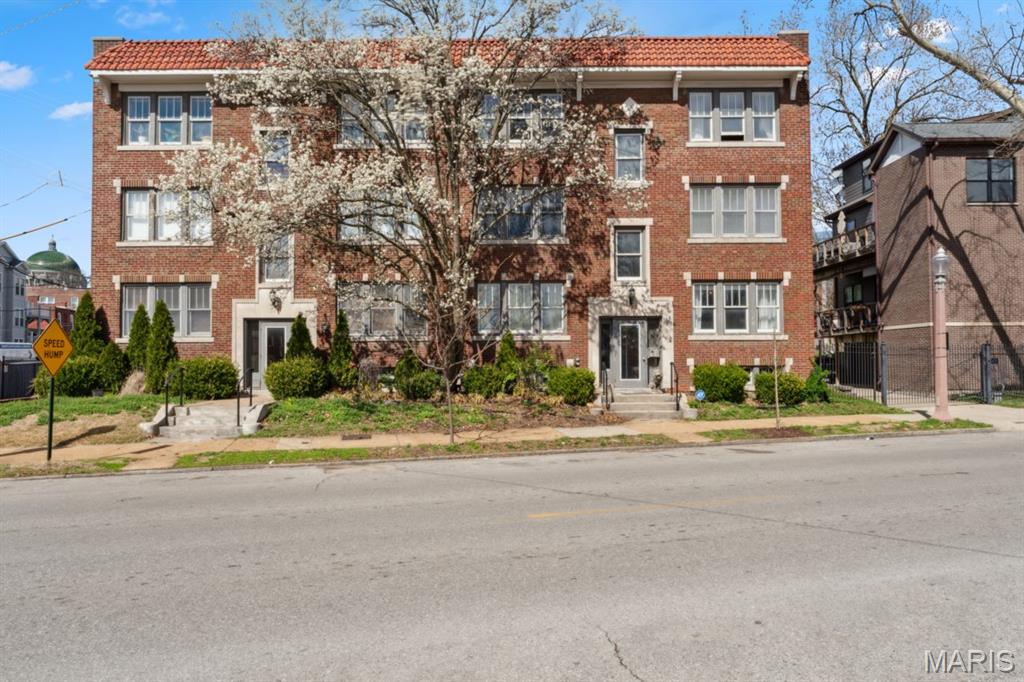 377 N Boyle Avenue Unit: A