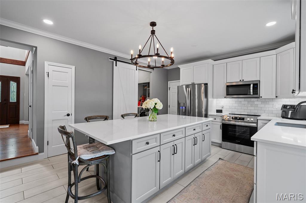 415 Lynwood Forest Drive