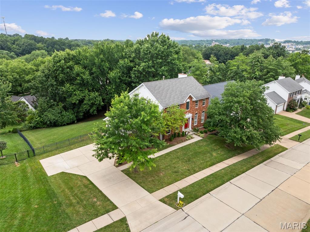415 Lynwood Forest Drive