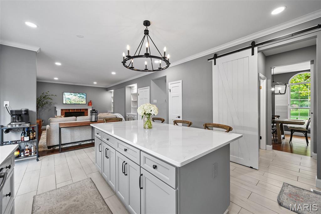 415 Lynwood Forest Drive