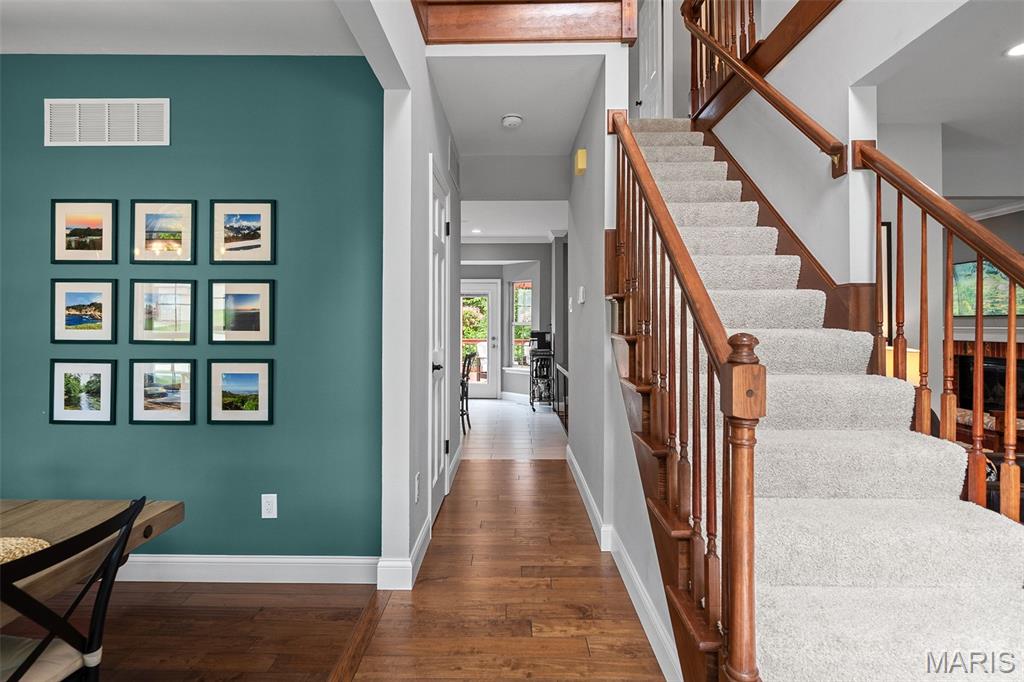 415 Lynwood Forest Drive