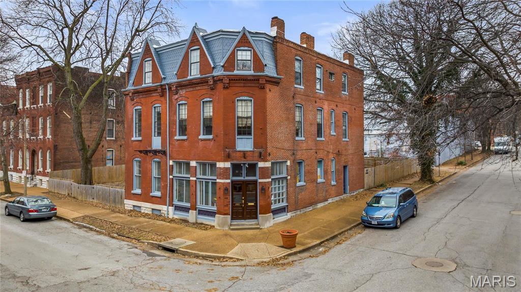 2401 S 11th