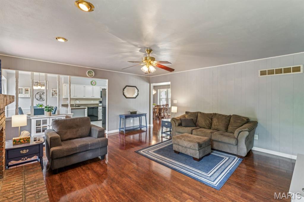 4449 Pinyon Jay Court