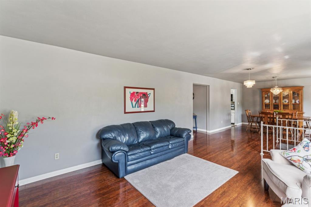 4449 Pinyon Jay Court