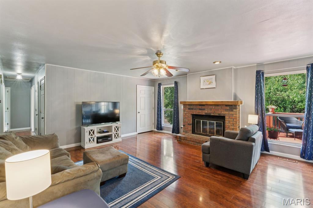 4449 Pinyon Jay Court