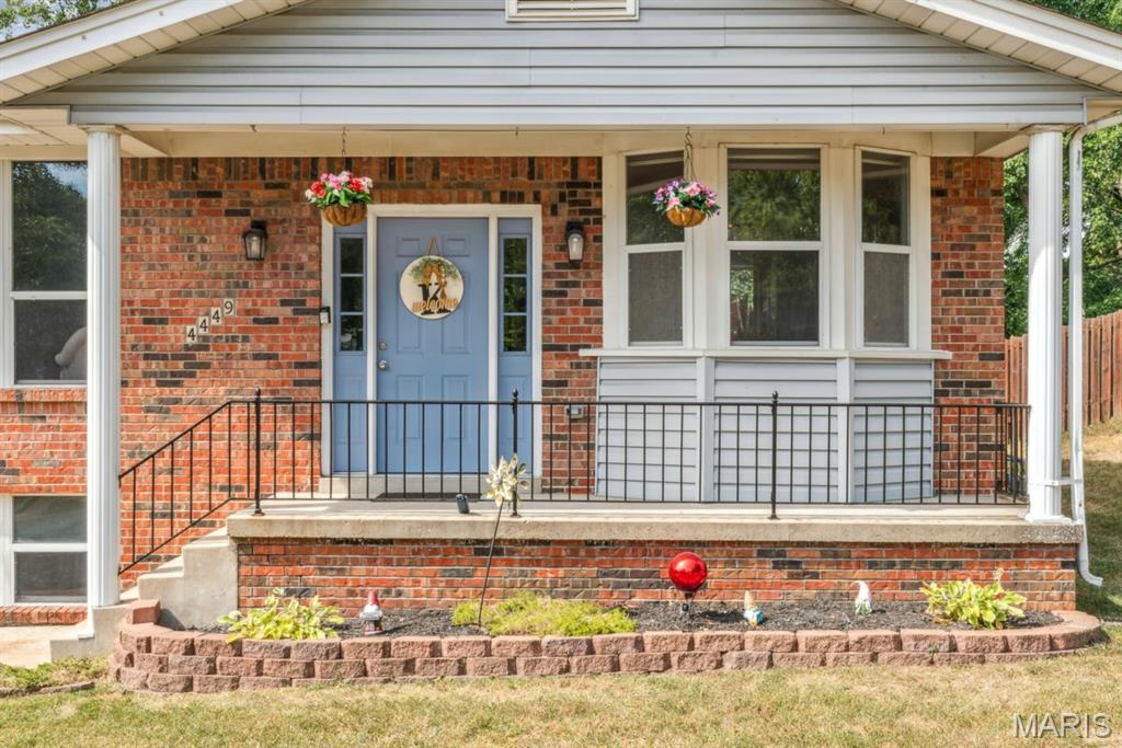 4449 Pinyon Jay Court