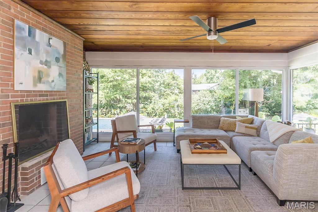 425 Gabriel Drive