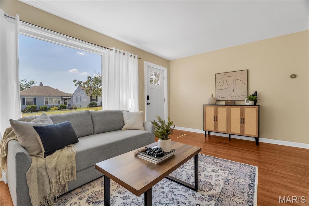 5261 Fairview Avenue