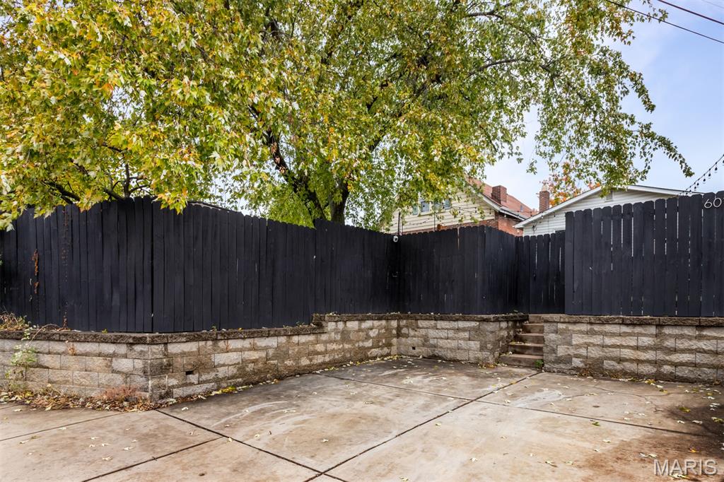 6012 Odell Street