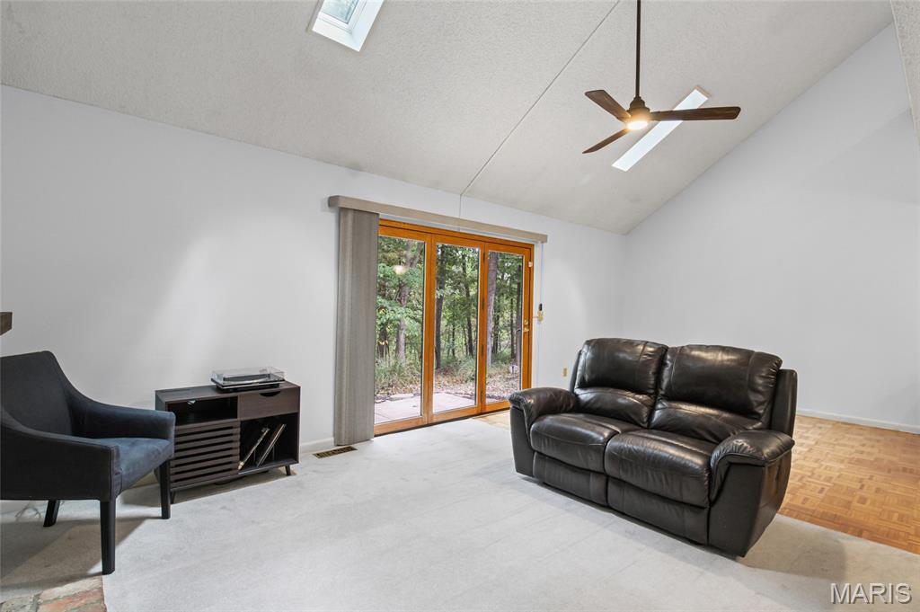 912 Chestnut Ridge Road