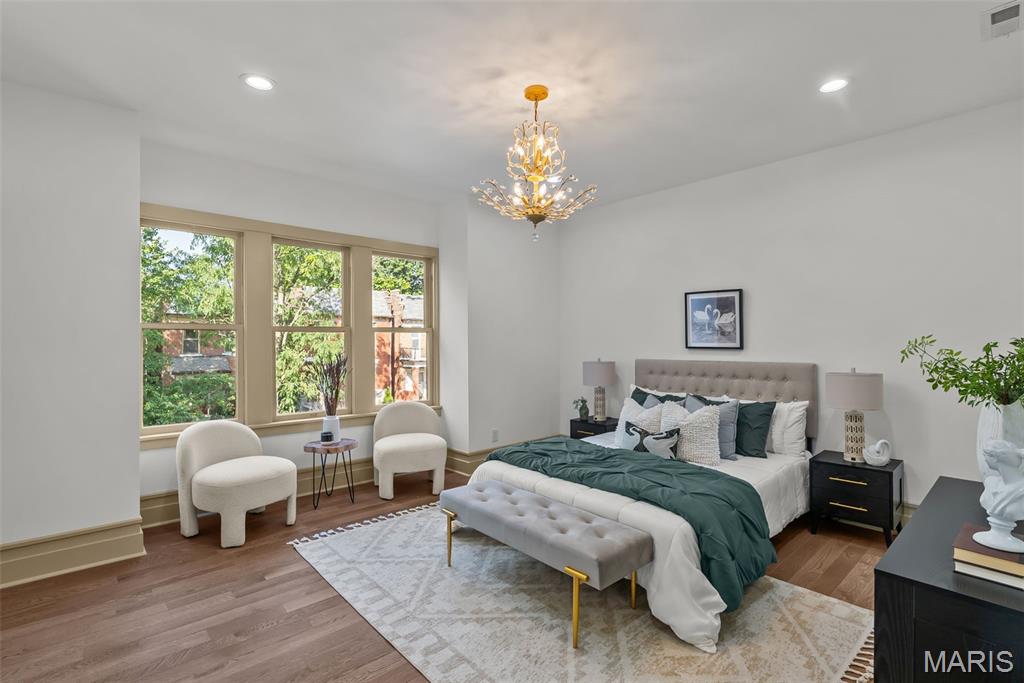 4038 Botanical Avenue