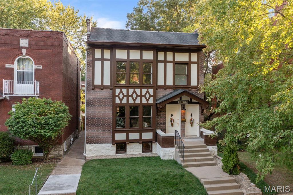 4038 Botanical Avenue