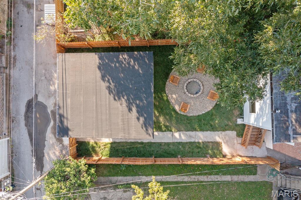 4038 Botanical Avenue