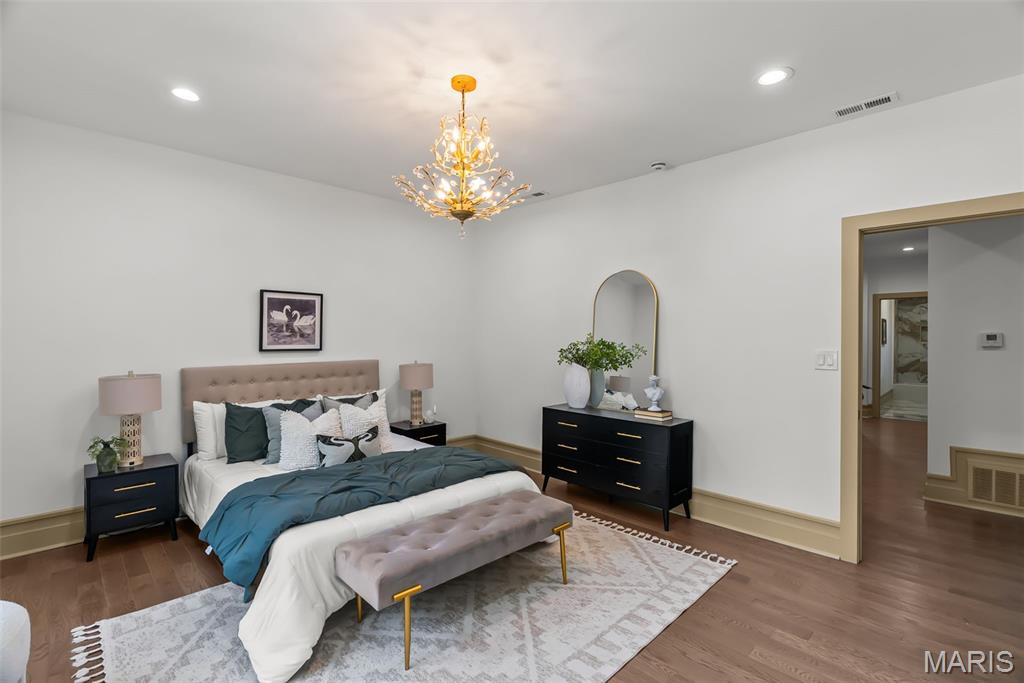 4038 Botanical Avenue