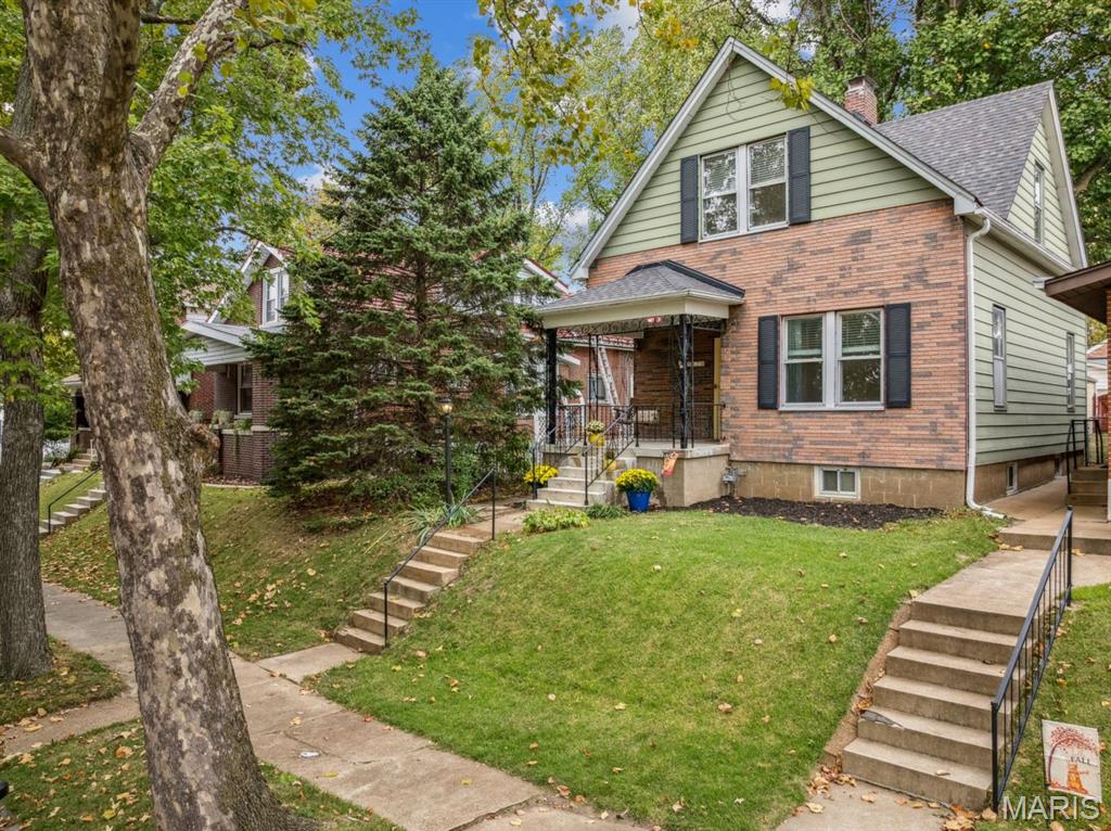 5579 Lansdowne Avenue
