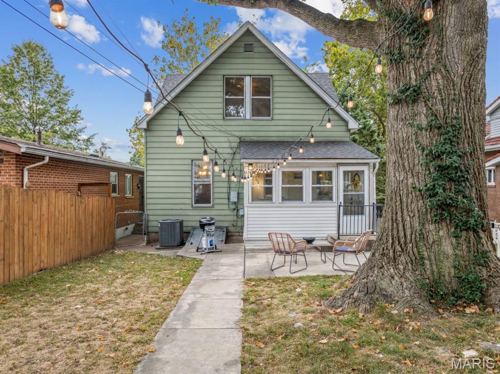 5579 Lansdowne Avenue
