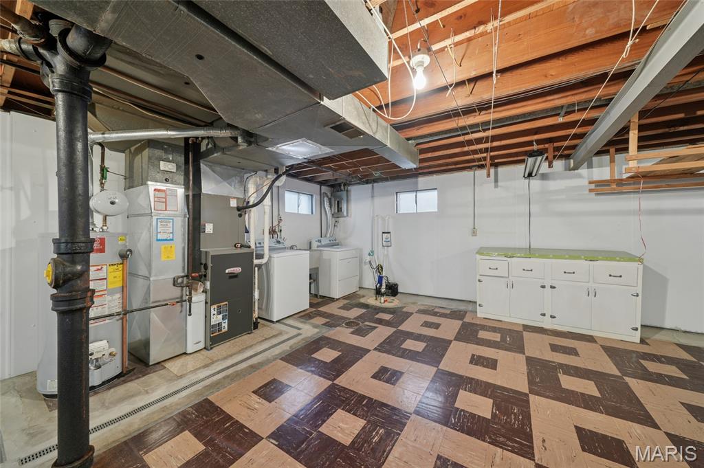 9233 Queenston Drive