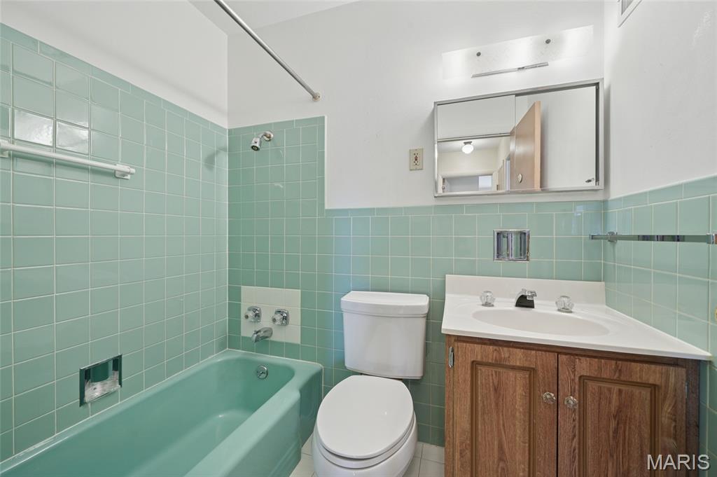 9233 Queenston Drive