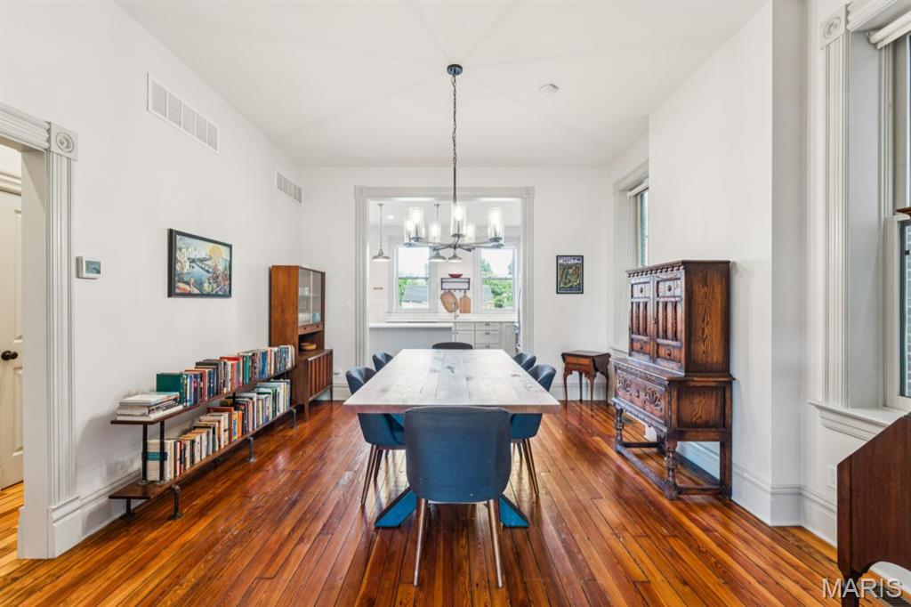 4231 Norfolk Avenue