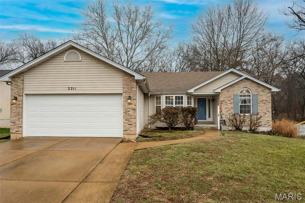 2211 Castlegate Drive