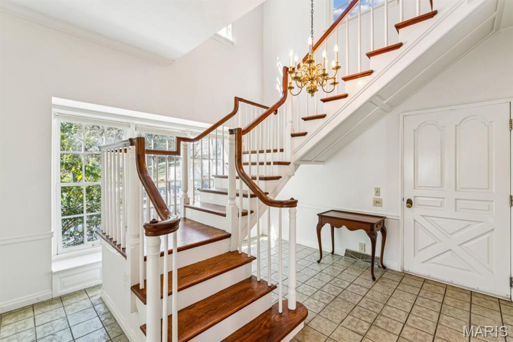 2333 Ossenfort Road