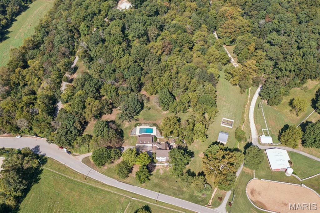 2333 Ossenfort Road