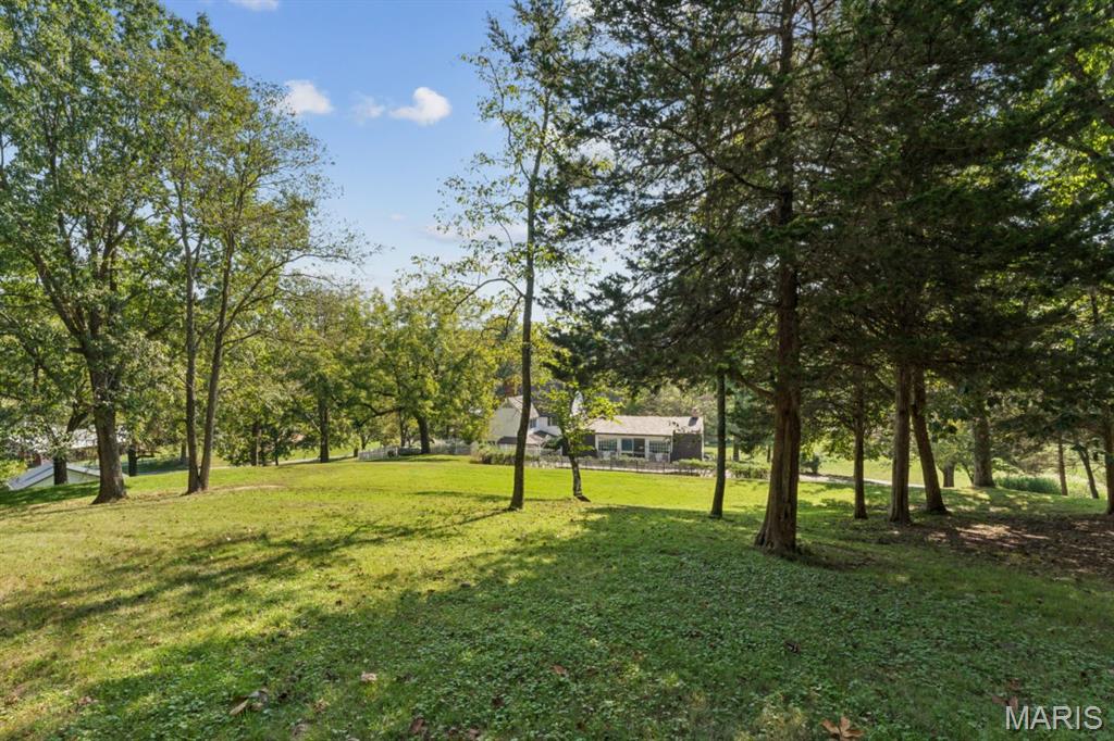 2333 Ossenfort Road
